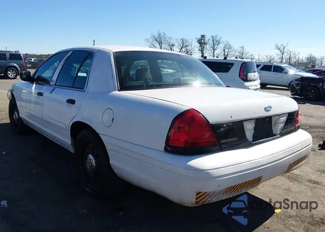 2007 Ford Crown Victoria Police/Police Interceptor из США, поврежденный, VIN 2FAHP71W47X104471